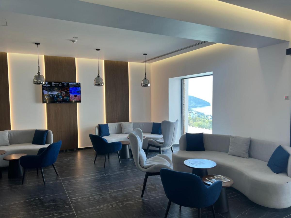 Black Diamond Hotel