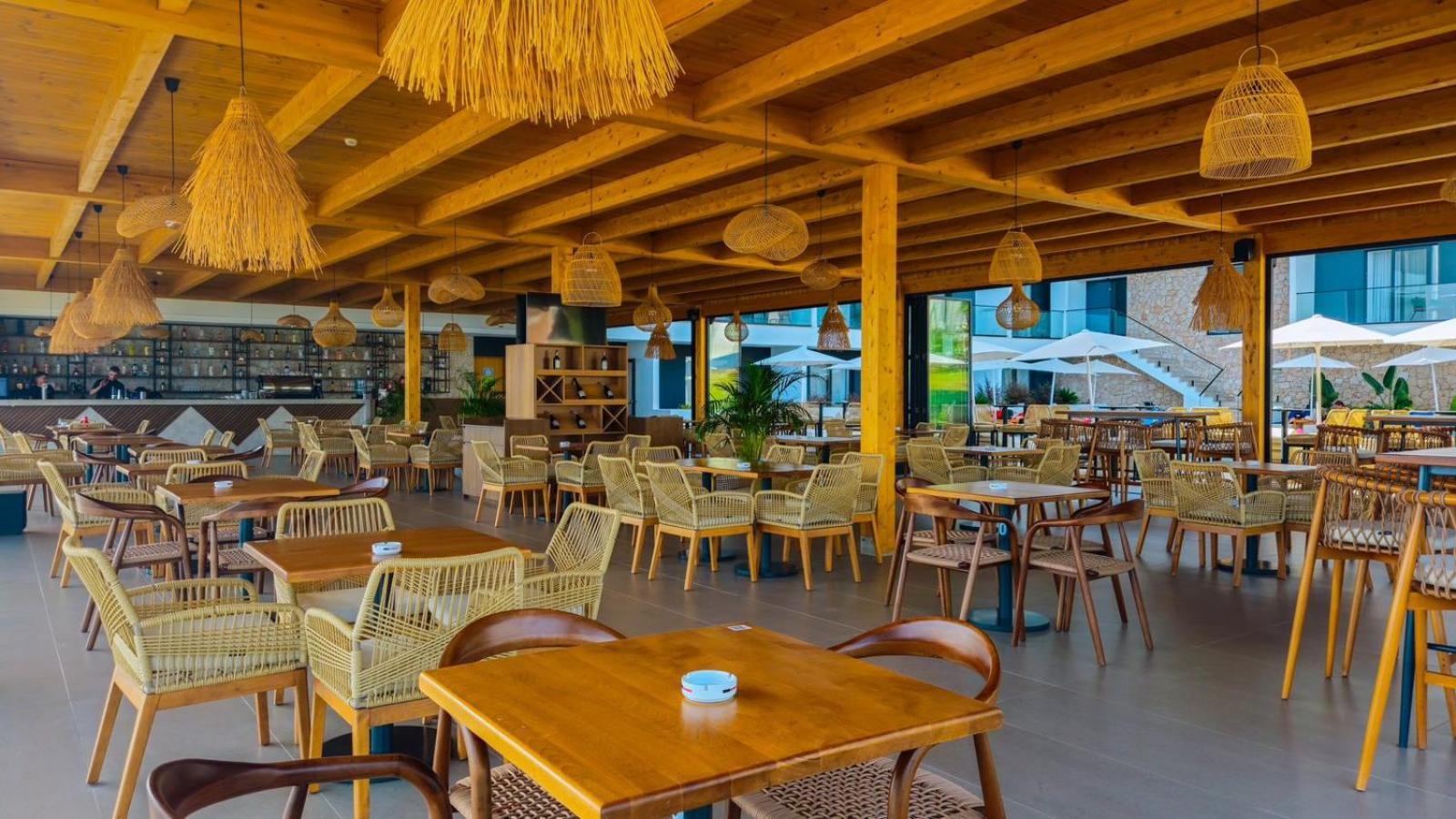 Black Diamond Hotel 4*